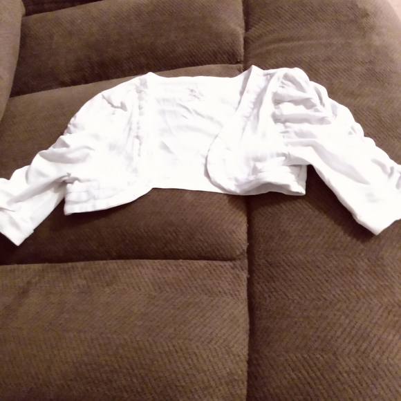 Throw - Picture 1 of 4